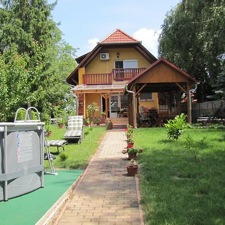 Gyoengyhaz Nyaralo Villa Gyomaendrod Exterior photo